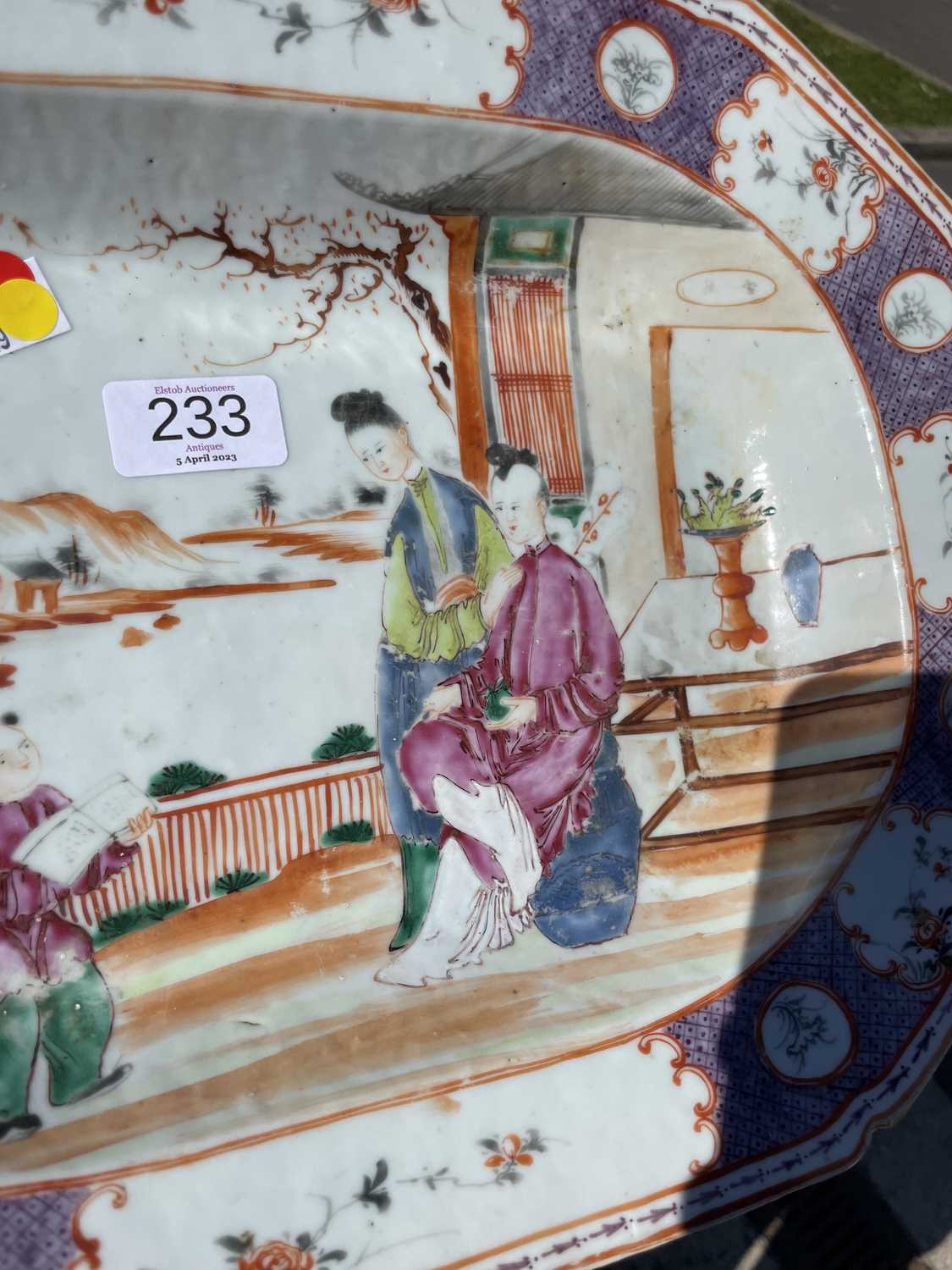 AN 18TH CENTURY CHINESE EXPORT PLATTER - Image 3 of 6