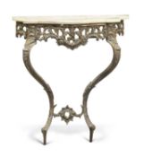 A PERIOD STYLE ONYX-TOPPED BRASS CONSOLE TABLE, 20TH CENTURY