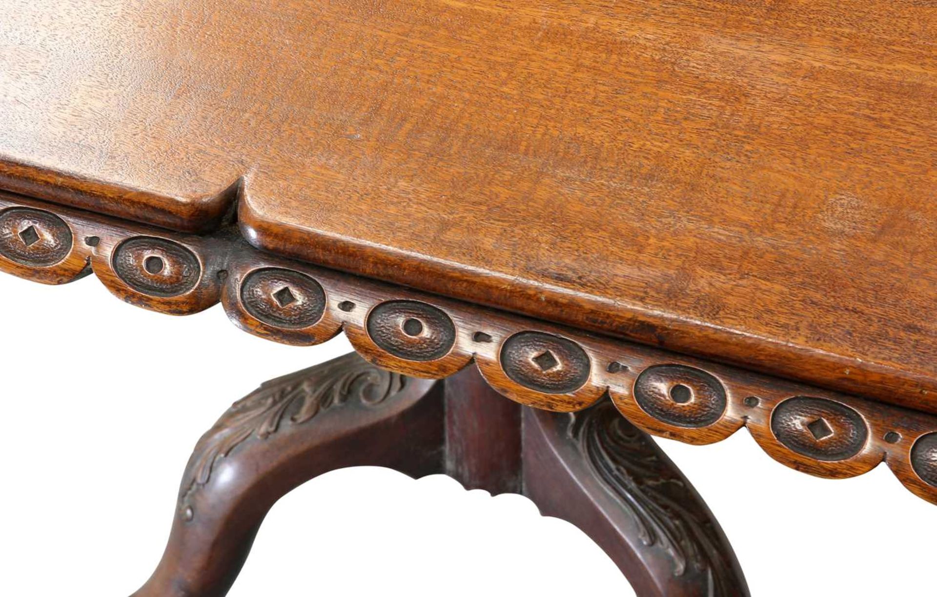 AN 18TH CENTURY MAHOGANY TRIPOD TABLE - Image 2 of 2