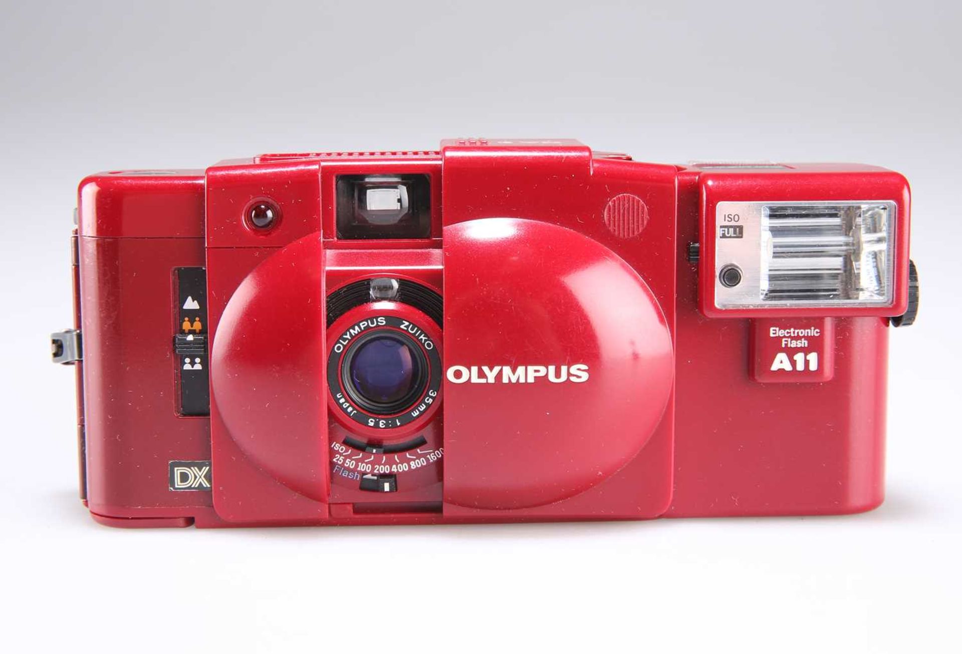 A PAIR OF OLYMPUS 35MM COMPACT CAMERAS IN ORIGINAL BOXES - Image 2 of 6