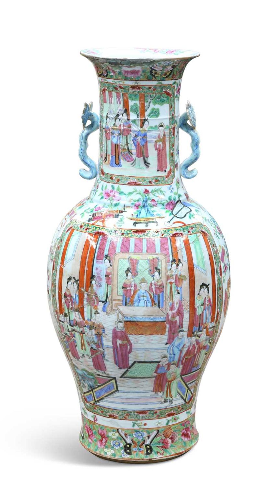 A CANTONESE LARGE FAMILLE ROSE VASE, EARLY 19TH CENTURY