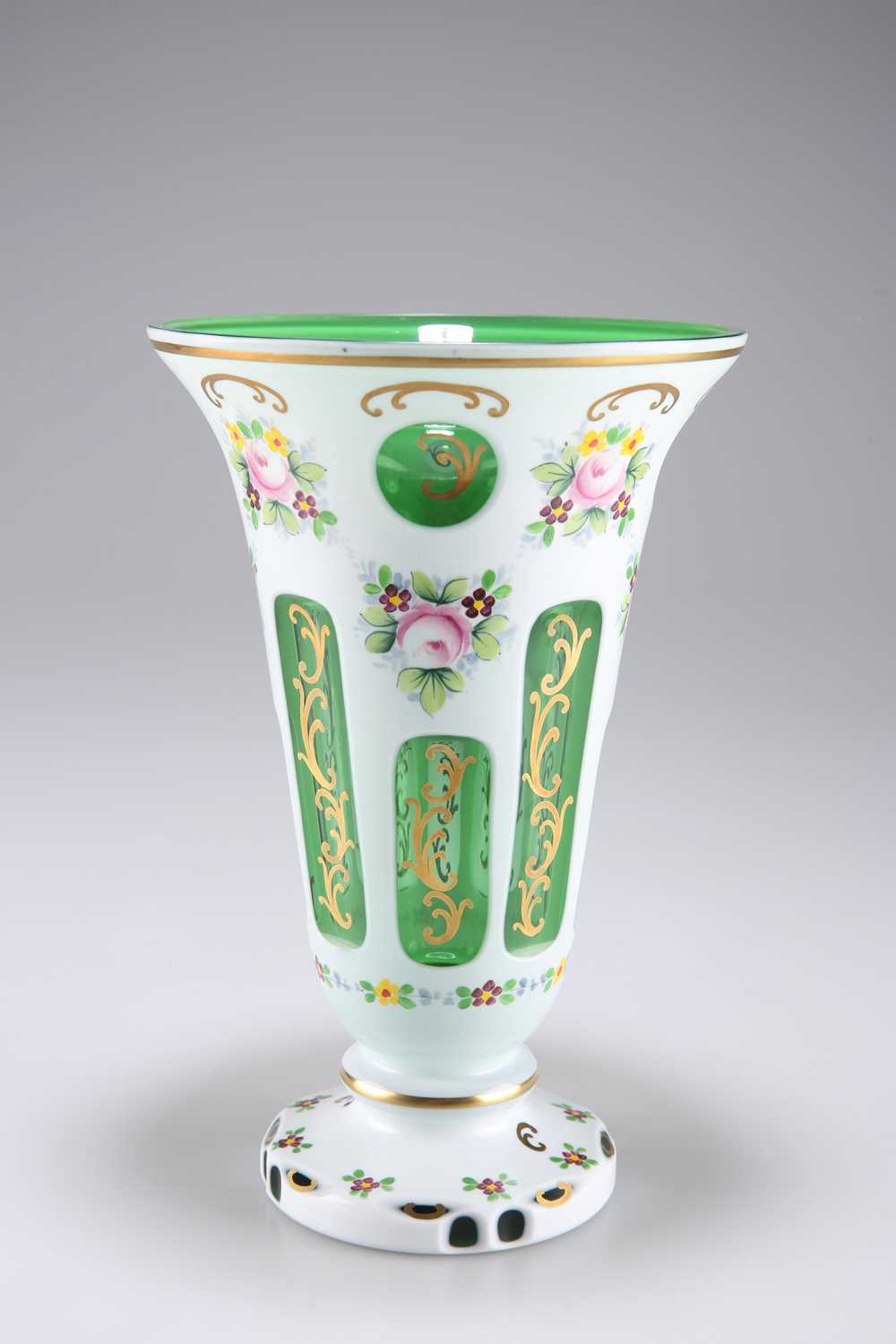 A BOHEMIAN EMERALD GREEN OVERLAY GLASS VASE, LATE 19TH CENTURY - Image 2 of 3