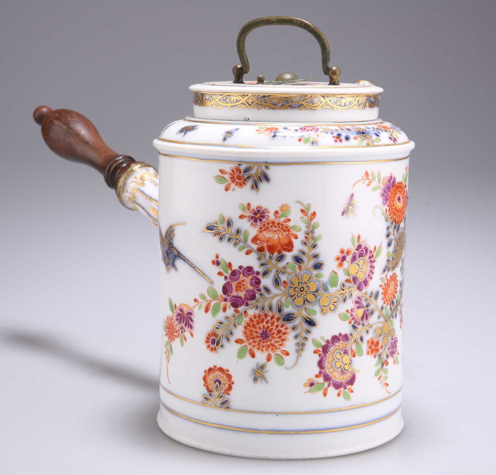 A MID-18TH CENTURY MEISSEN CHOCOLATE POT - Image 2 of 3