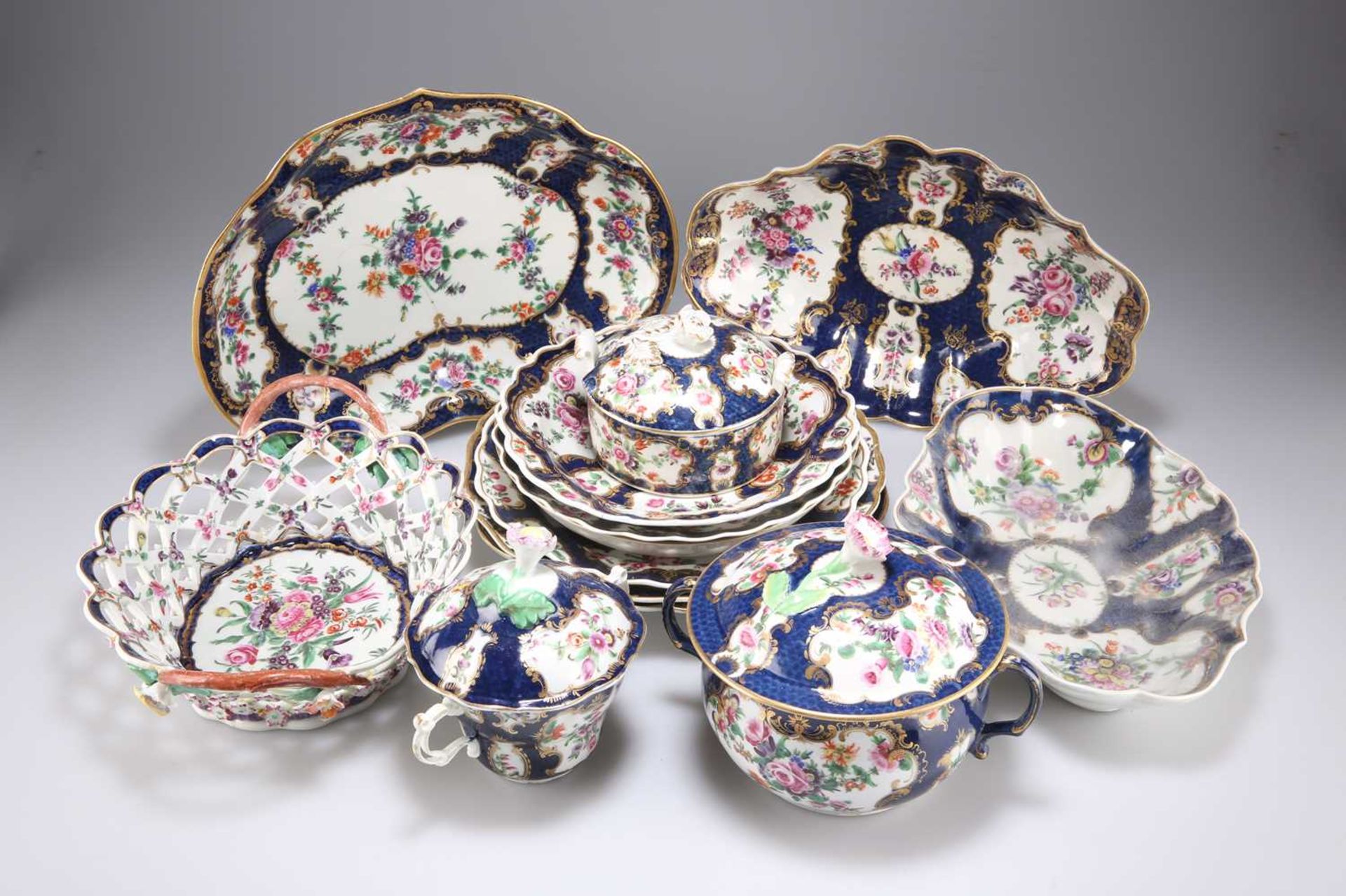 A COLLECTION OF WORCESTER BLUE-SCALE GROUND PORCELAIN, CIRCA 1770