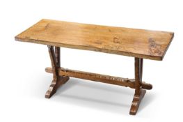 JACK GRIMBLE OF CROMER, AN ARTS AND CRAFTS STYLE OAK COFFEE TABLE
