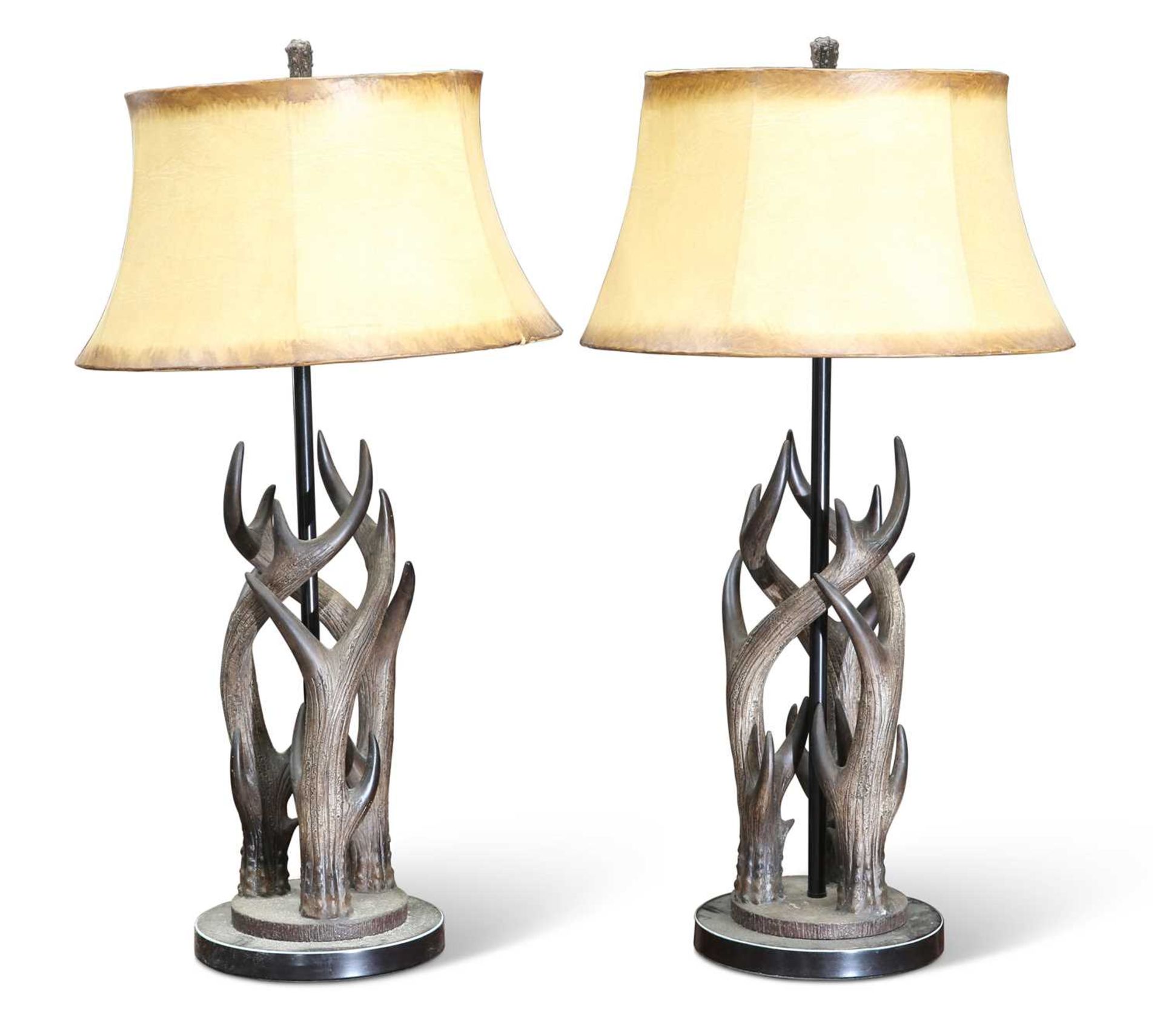 A PAIR OF SIMULATED ANTLER TABLE LAMPS