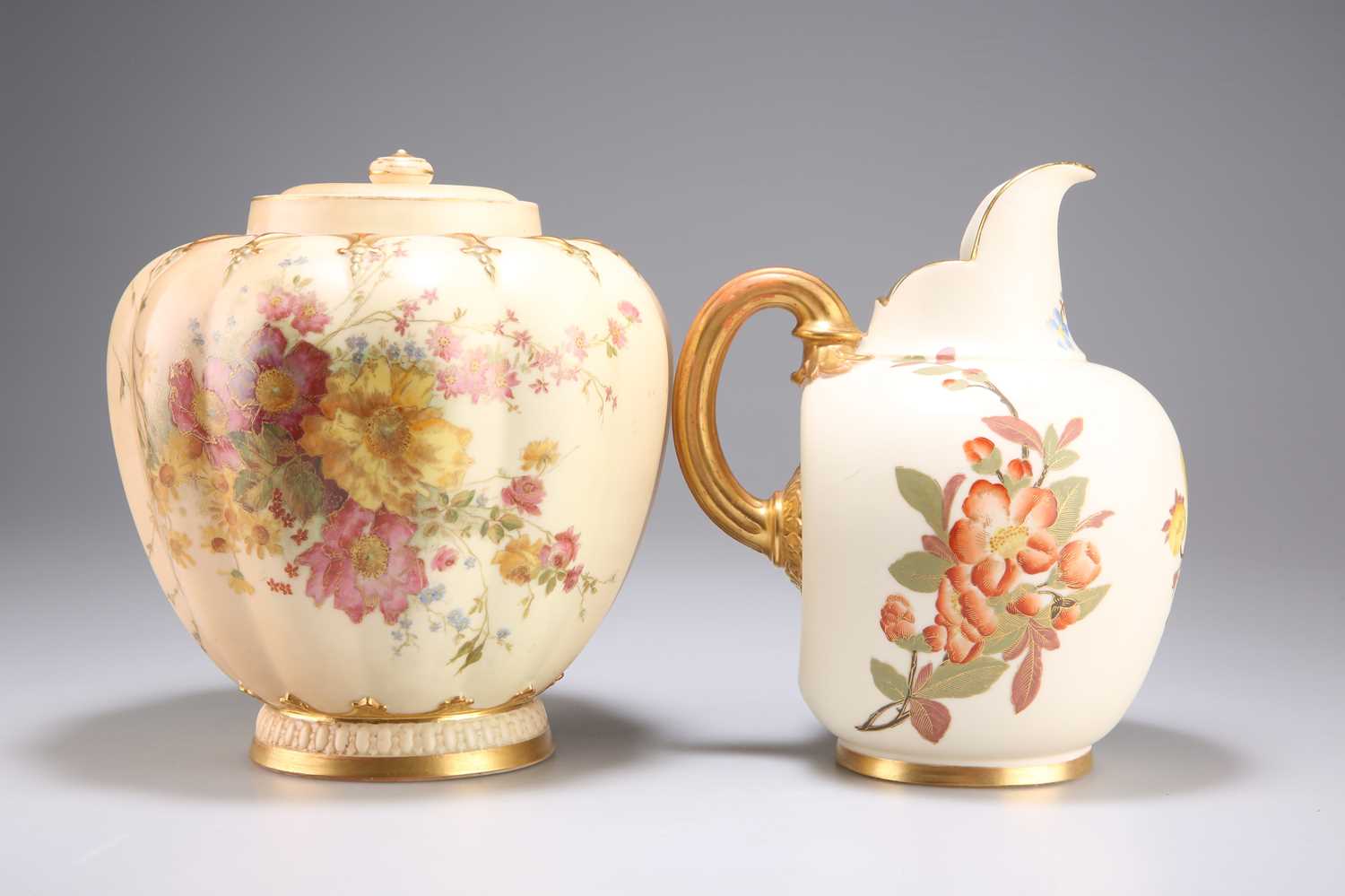 THREE PIECES OF ROYAL WORCESTER BLUSH IVORY - Image 2 of 4