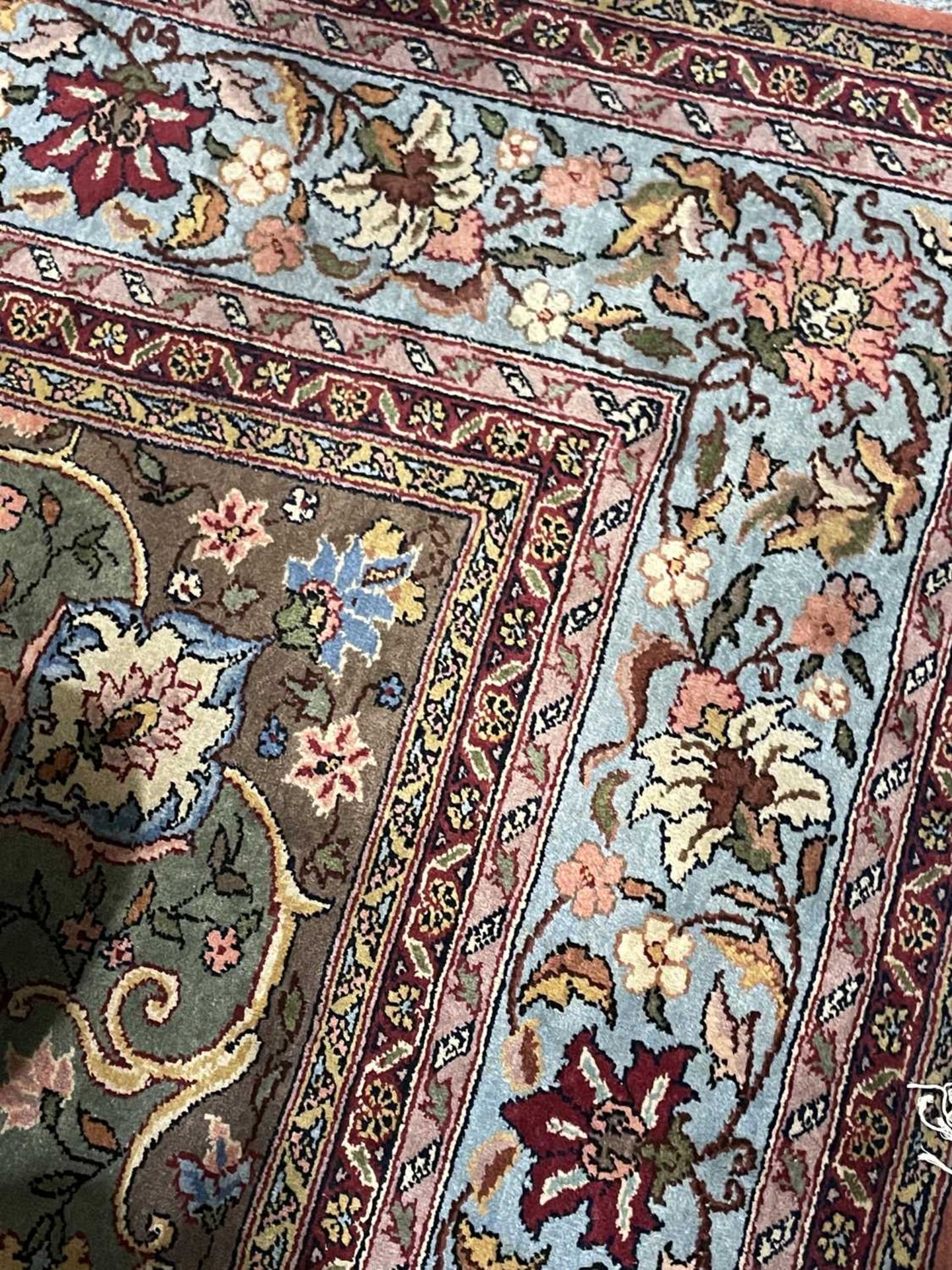 AN INDIAN SILK LARGE CARPET - Bild 5 aus 7