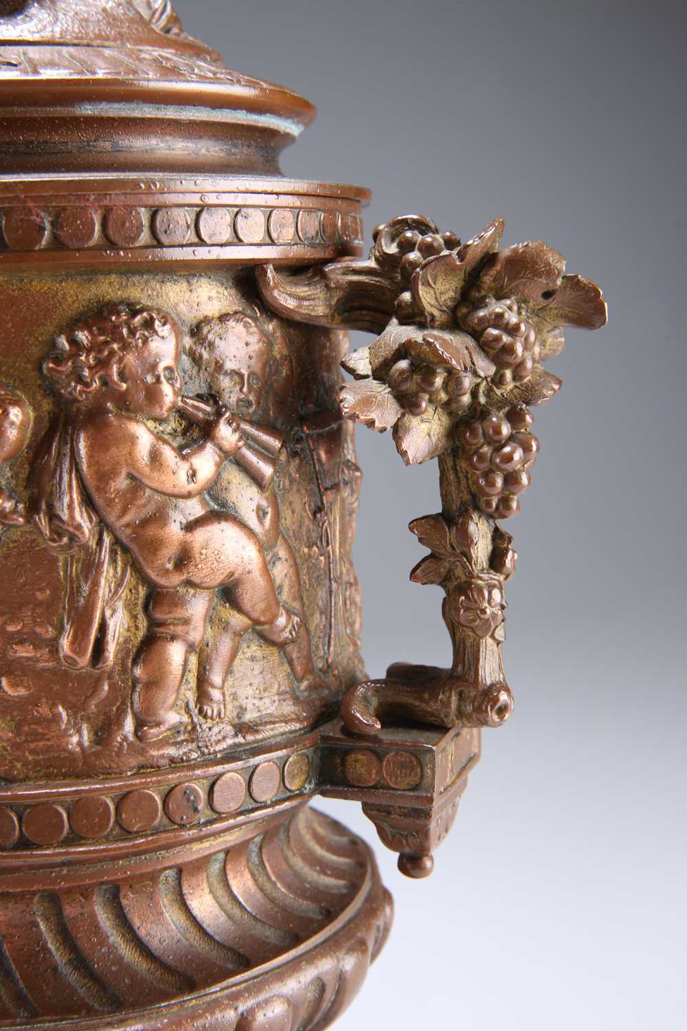 A LATE 19TH CENTURY FRENCH BRONZE URN, IN THE MANNER OF CLODION - Image 3 of 3