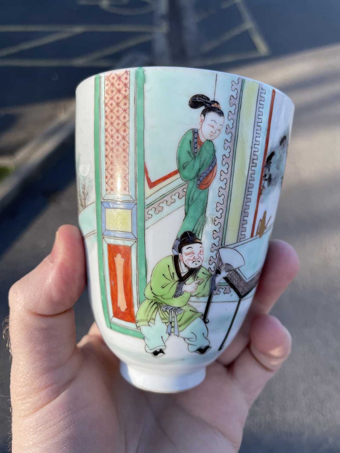 A CHINESE FAMILLE VERTE WINE CUP - Bild 4 aus 6