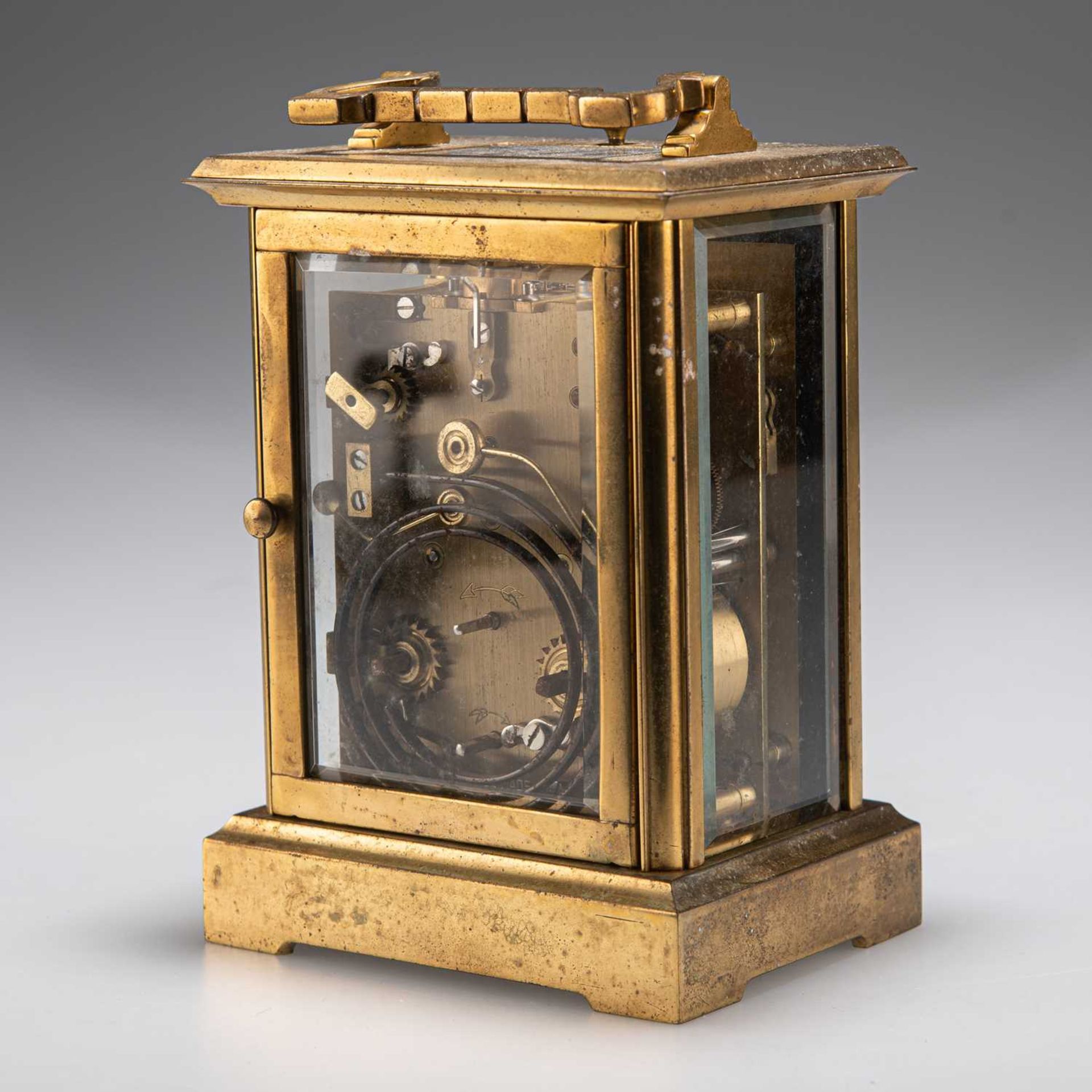 A BRASS-CASED REPEATER CARRIAGE CLOCK, SIGNED CHARLES FRODSHAM, LONDON - Bild 2 aus 2