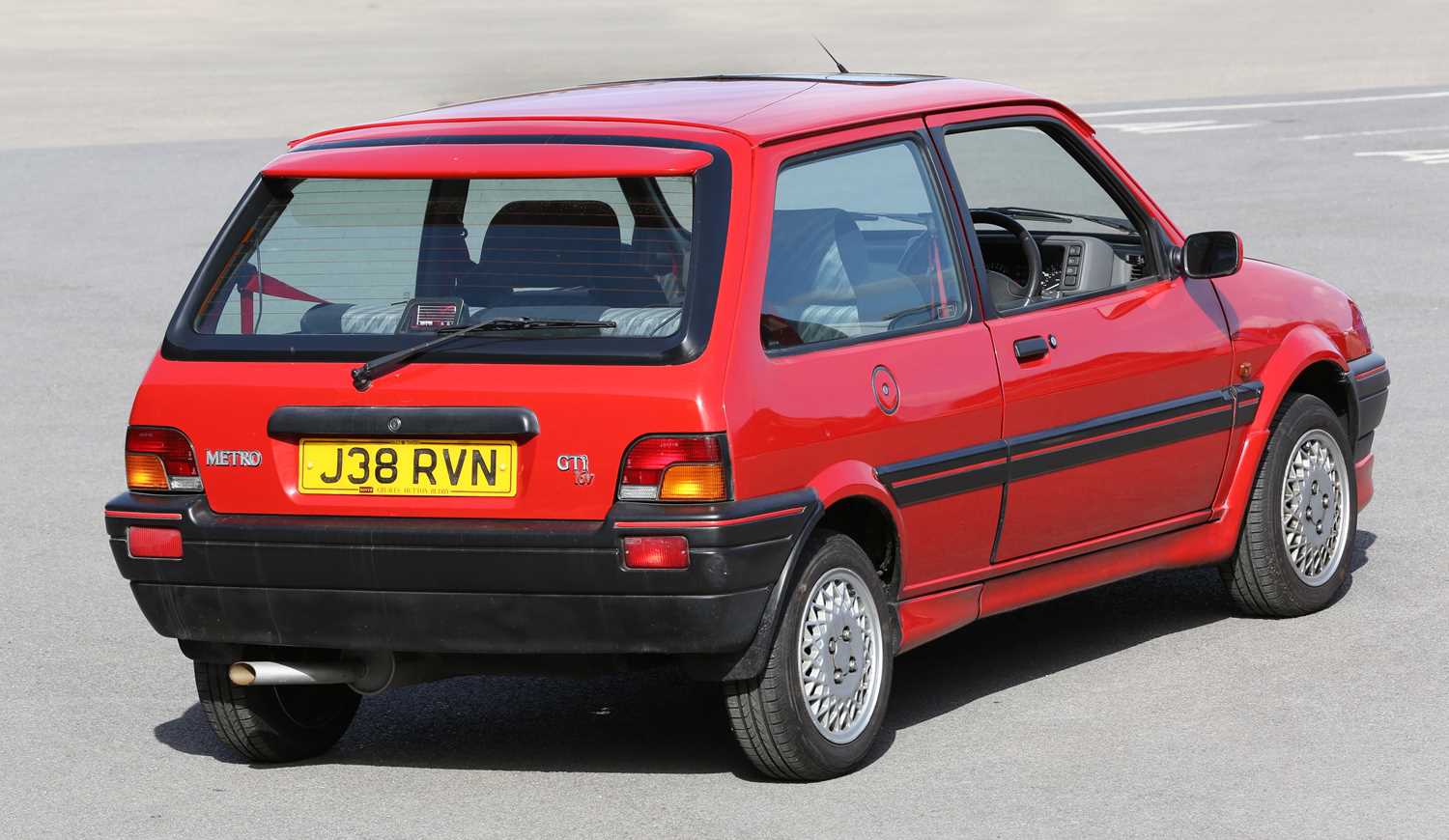 A ROVER METRO GTI 16V 3-DOOR HATCHBACK - Image 2 of 8