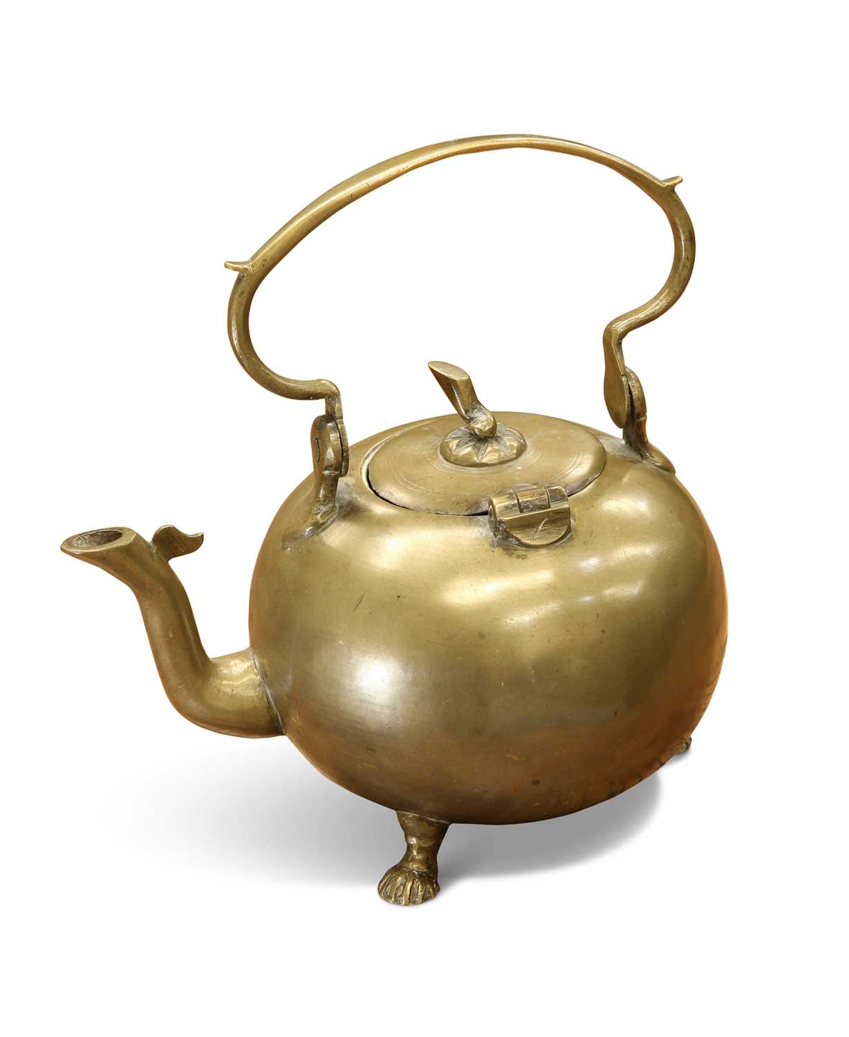A 19TH CENTURY BRASS MELON-SHAPED KETTLE - Image 2 of 2