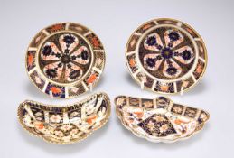 A GROUP OF ROYAL CROWN DERBY IMARI DISHES