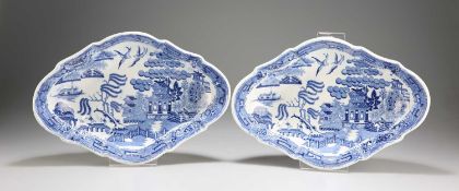 A PAIR OF ENGLISH BLUE TRANSFER-PRINTED PEARLWARE TABLE DISHES