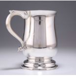 AN ELIZABETH II SILVER PINT MUG