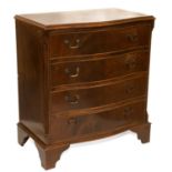 A GEORGE III STYLE MAHOGANY CHEST OF DRAWERS, 20TH CENTURY