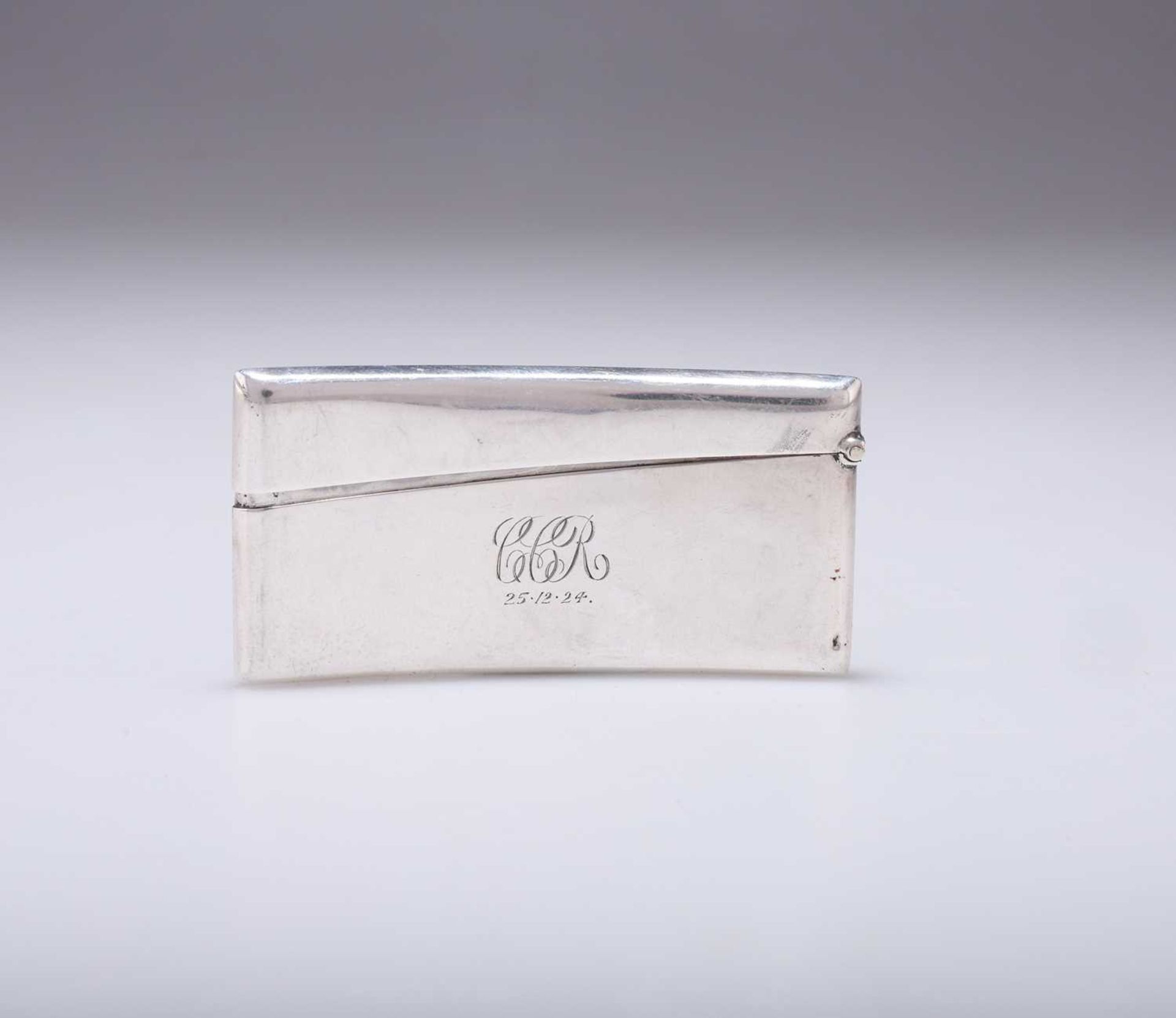 AN ART DECO SILVER CARD CASE - Image 2 of 4