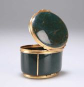 AN 18TH CENTURY GOLD-MOUNTED BLOODSTONE BOX