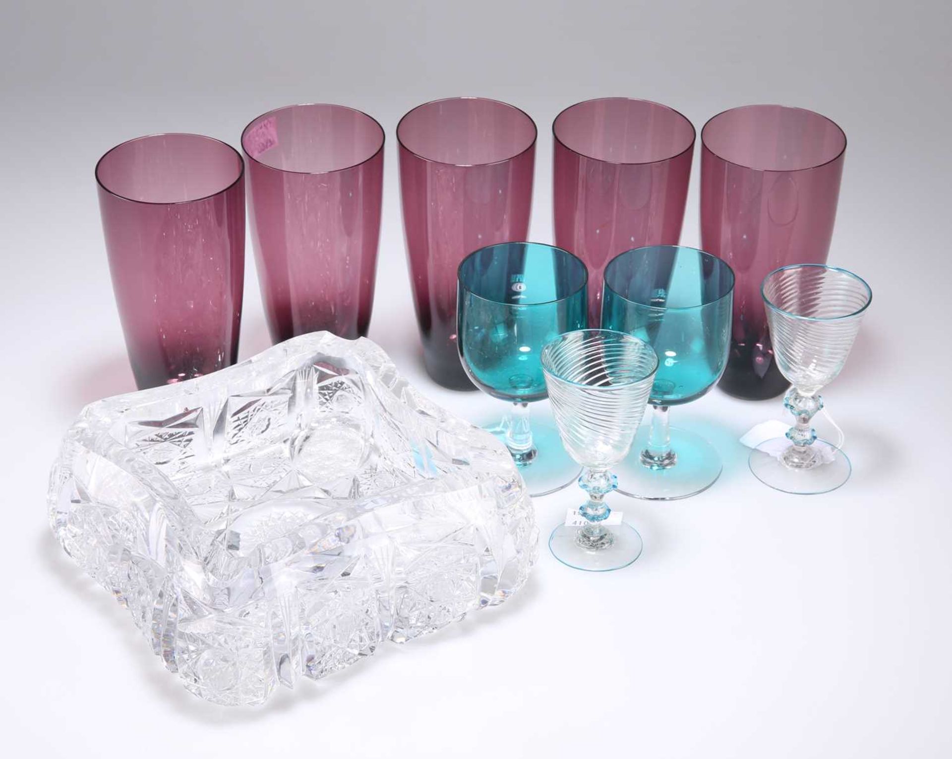 A GROUP OF GLASS WARES