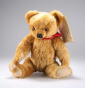 A MERRYTHOUGHT LIMITED EDITION "CHUMMY" REPLICA BEAR