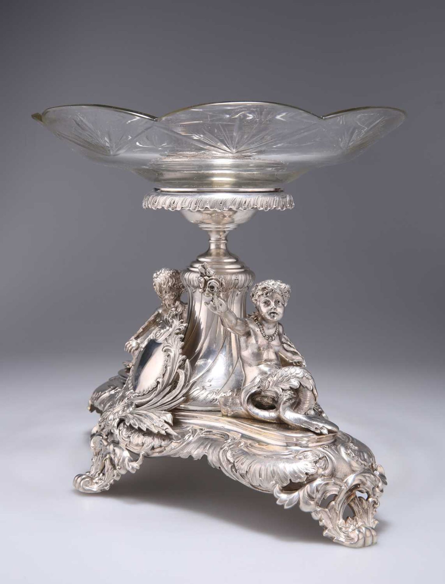 A VIENNESE SILVER CENTREPIECE, OF FINE QUALITY - Image 3 of 3