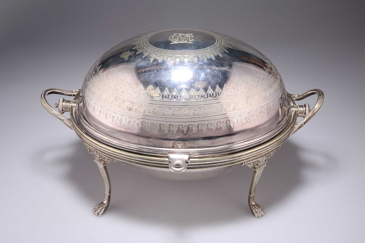 A 19TH CENTURY SILVER-PLATED BREAKFAST DISH - Image 2 of 3