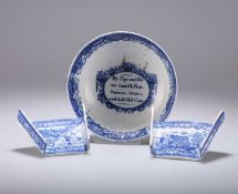 A PAIR OF PEARLWARE BLUE AND WHITE ASPARAGUS SERVERS AND A PEARLWARE BLUE AND WHITE BOWL