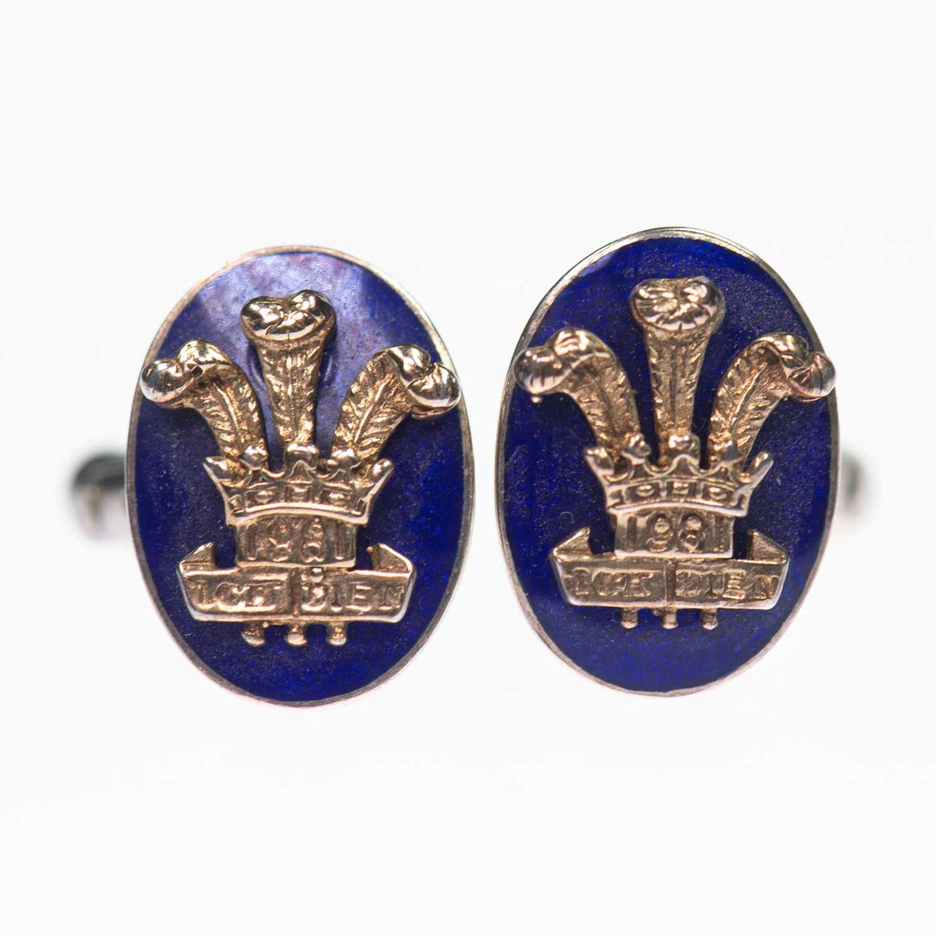 A PAIR OF ROYAL COMMEMORATIVE SILVER AND ENAMEL CUFFLINKS