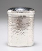 AN EDWARDIAN SILVER TABLE JAR AND COVER