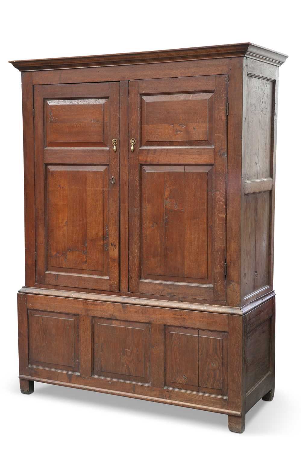 AN 18TH CENTURY OAK PANELLED PRESS CUPBOARD