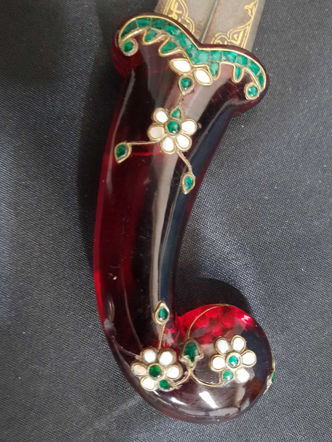 AN INLAID RED CRYSTAL-HILTED DAGGER, MUGHAL, INDIA, 18TH-19TH CENTURY - Image 6 of 15