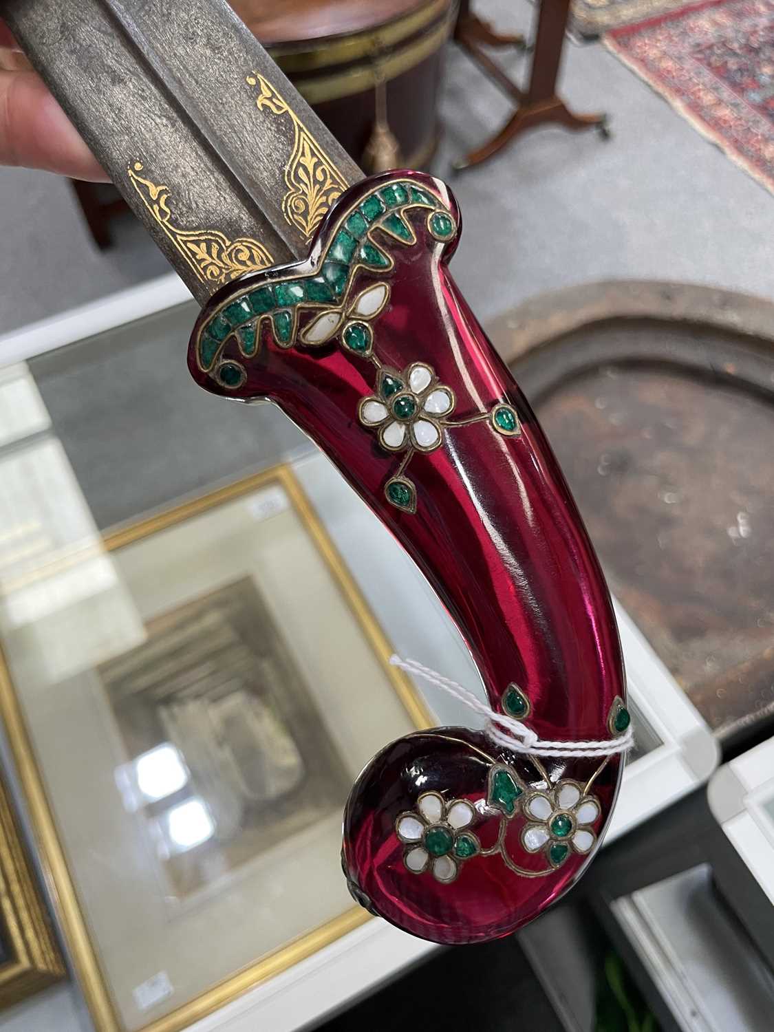 AN INLAID RED CRYSTAL-HILTED DAGGER, MUGHAL, INDIA, 18TH-19TH CENTURY - Image 15 of 15