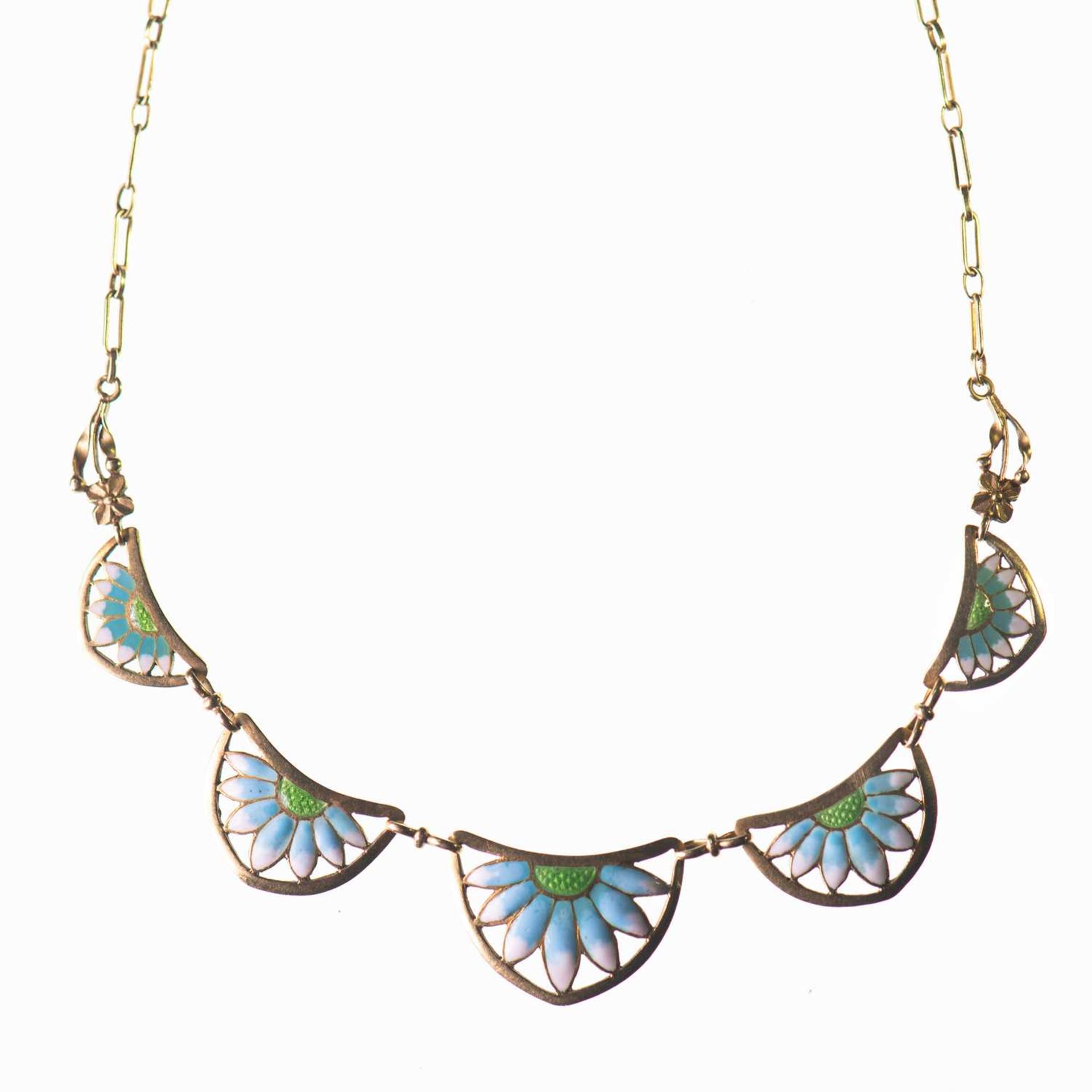 AN ENAMELLED NECKLACE