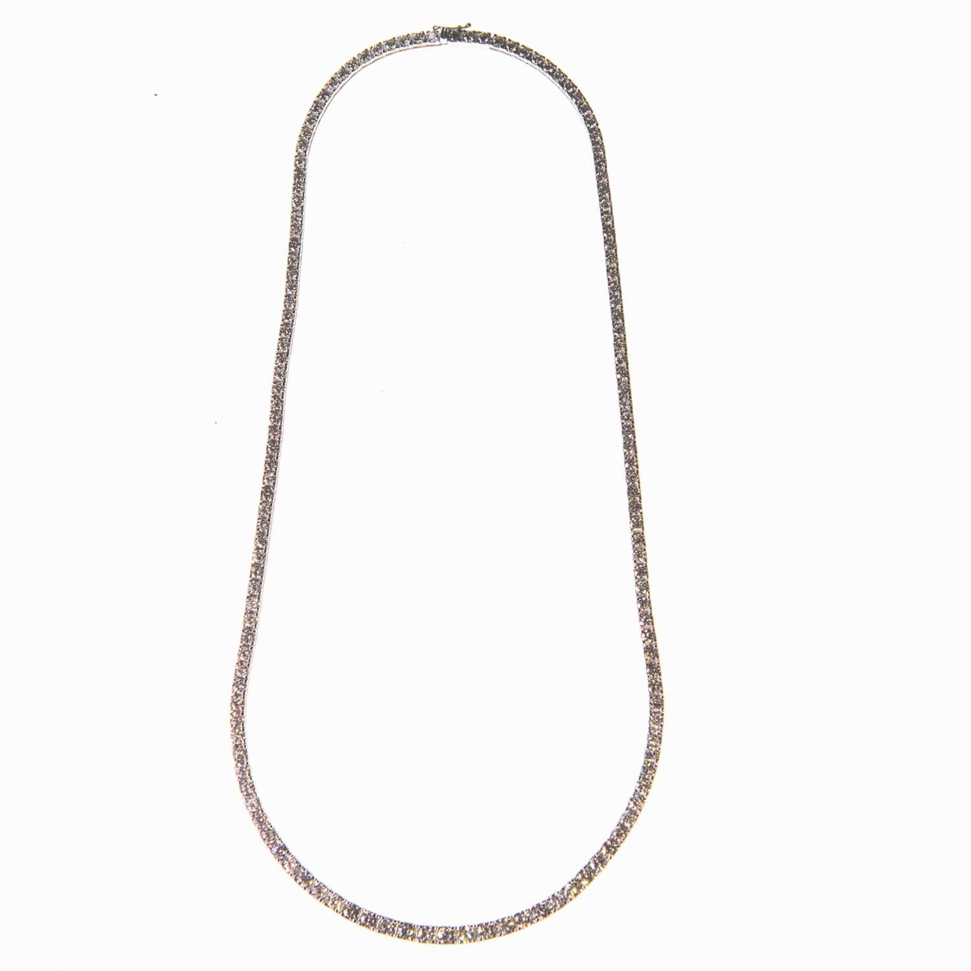 A DIAMOND LINE NECKLACE