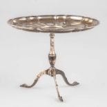 AN EDWARDIAN SILVER NOVELTY DISH