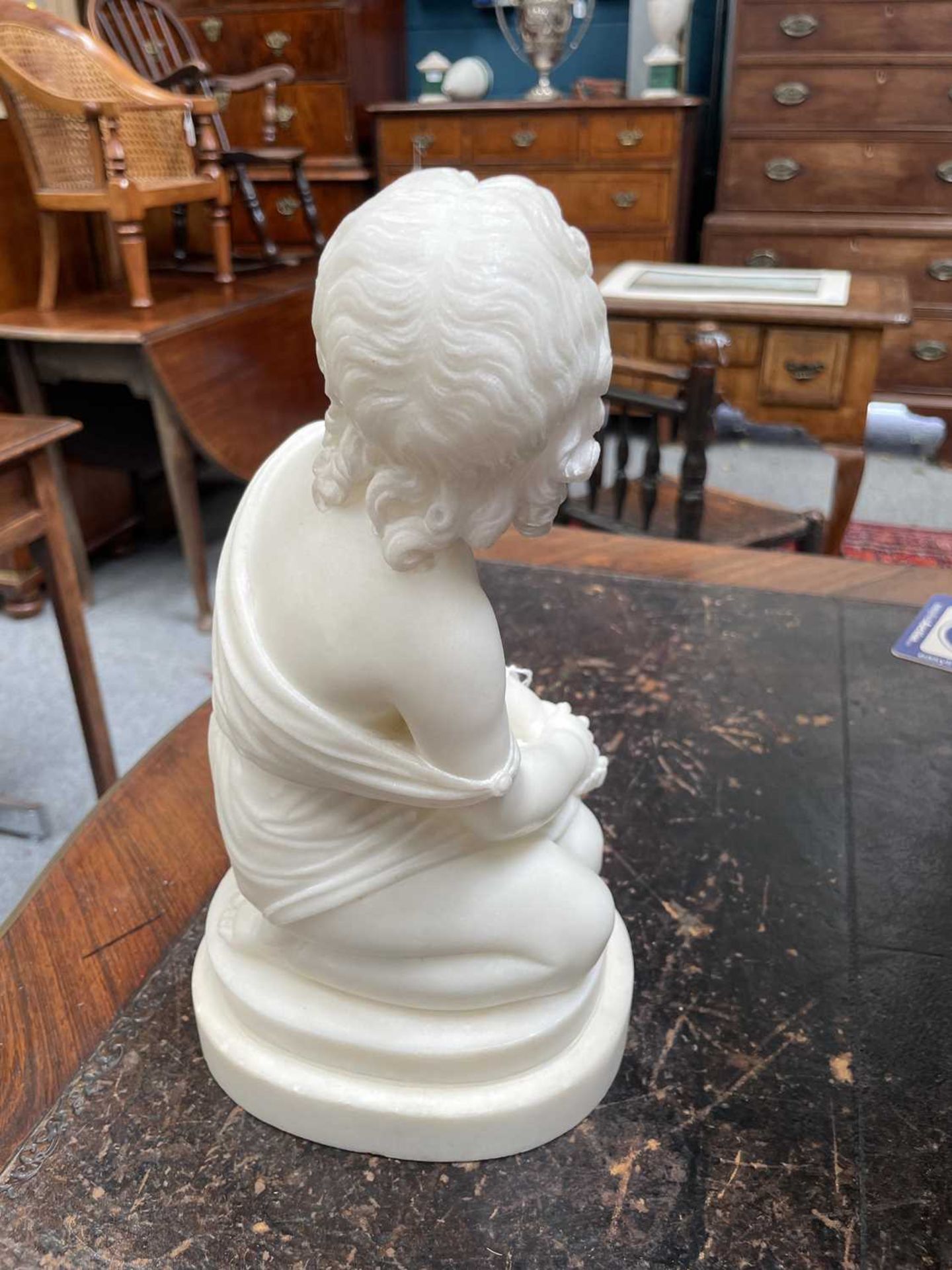 JOSEPH GOTT (LEEDS 1786-1860 ROME) CARVED MARBLE FIGURE OF A KNEELING GIRL - Image 3 of 7