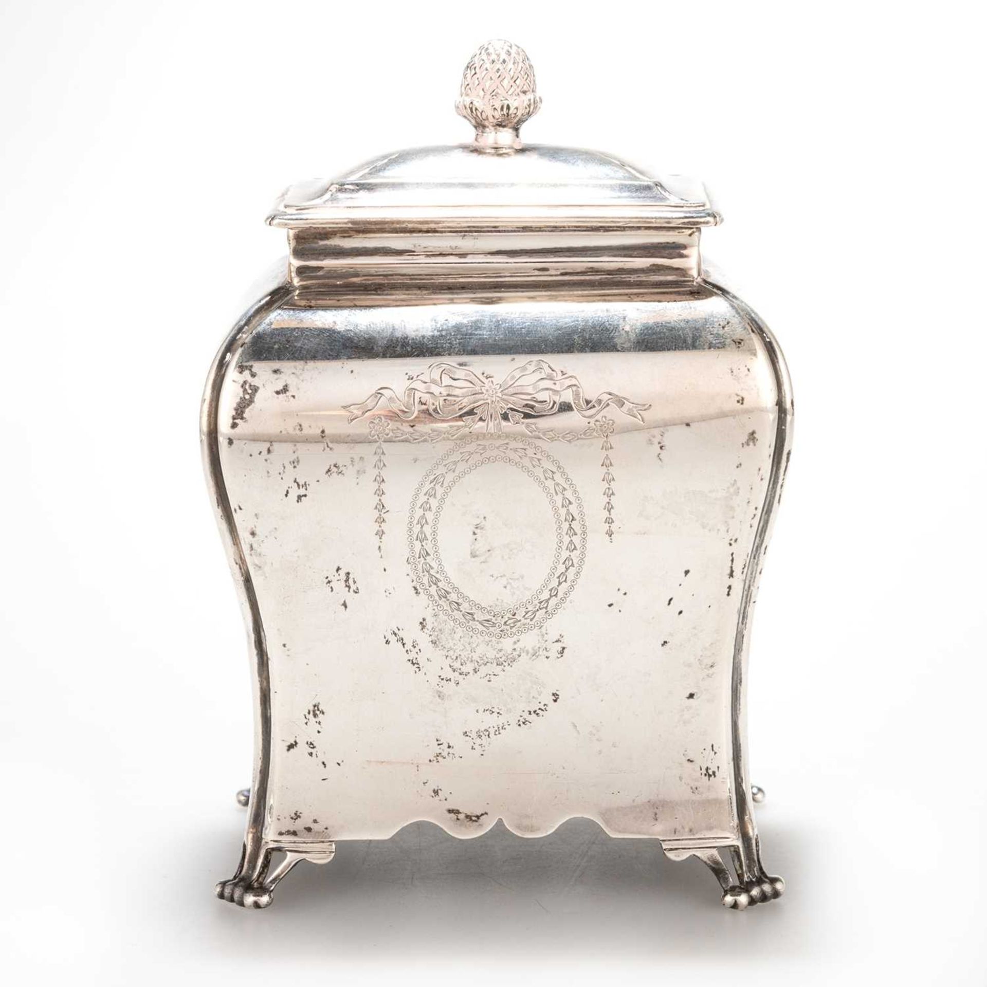 A GEORGIAN STYLE SILVER TEA CADDY - Image 2 of 3