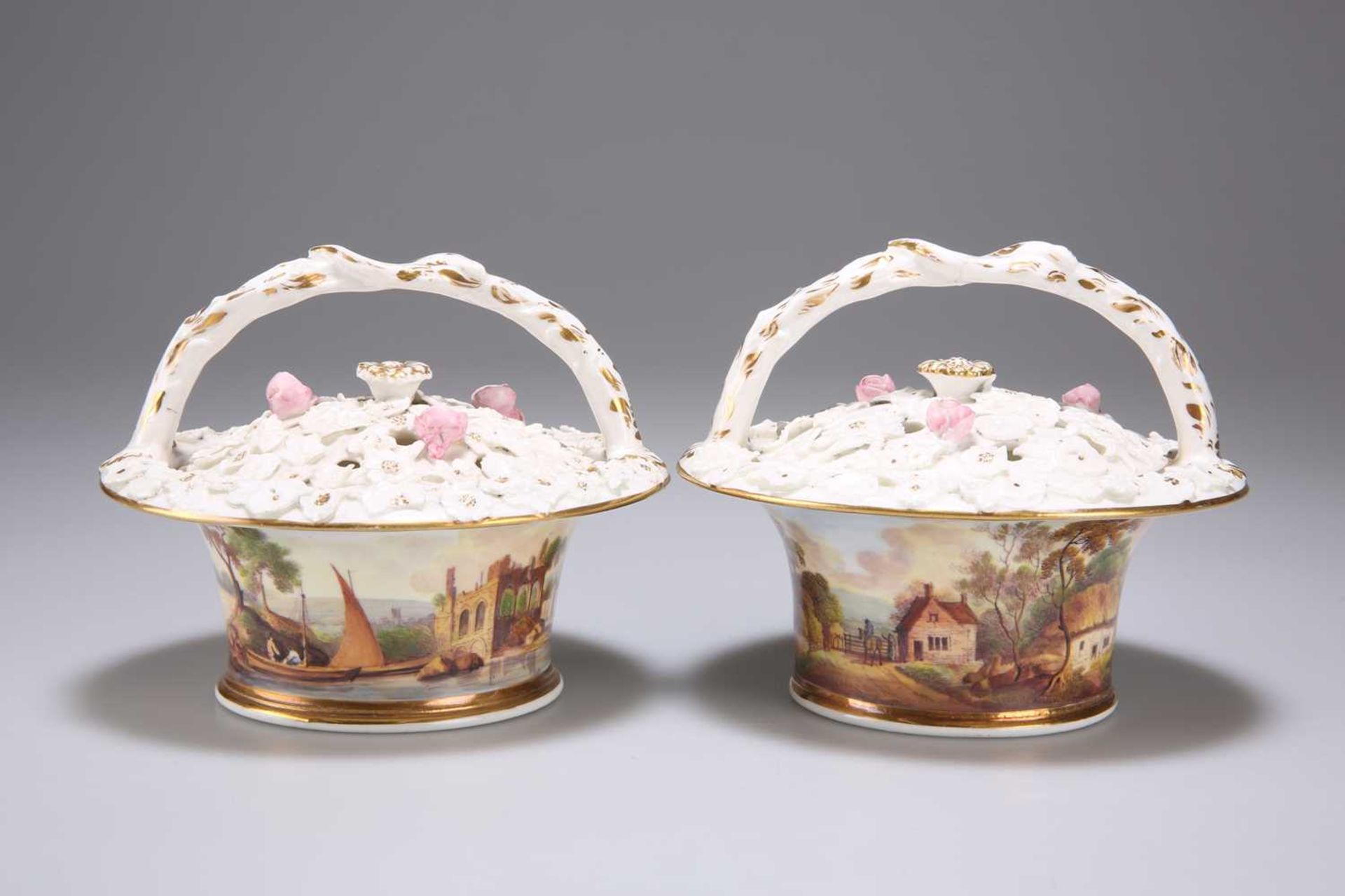A PAIR OF POT POURRI BASKETS AND COVERS, OF ROCKINGHAM TYPE - Image 3 of 4