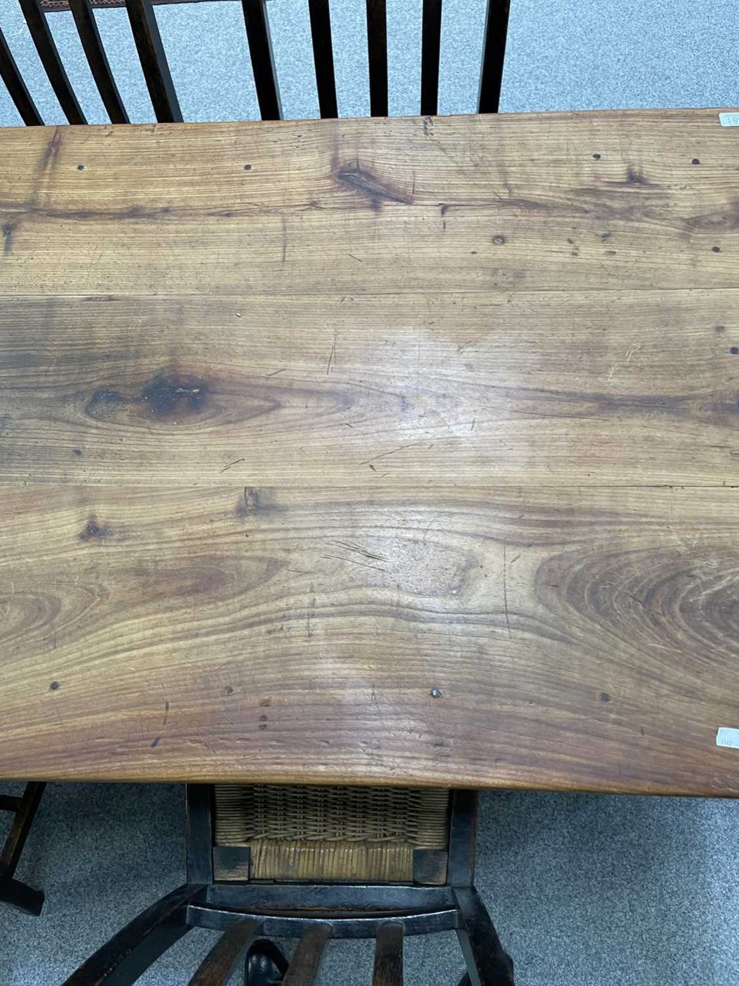 A 19TH CENTURY FRENCH CHERRY WOOD KITCHEN TABLE - Image 3 of 9