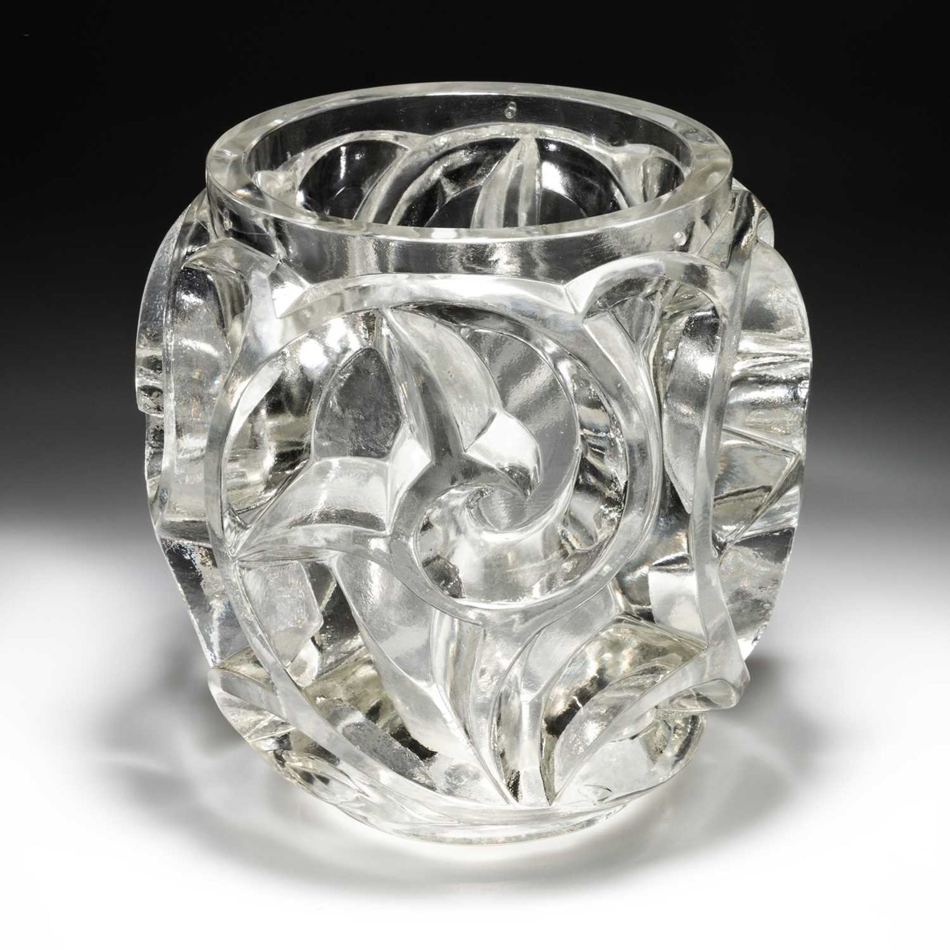 RENÉ LALIQUE (FRENCH, 1860-1945), A 'TOURBILLONS' VASE, DESIGNED 1926 - Image 2 of 7