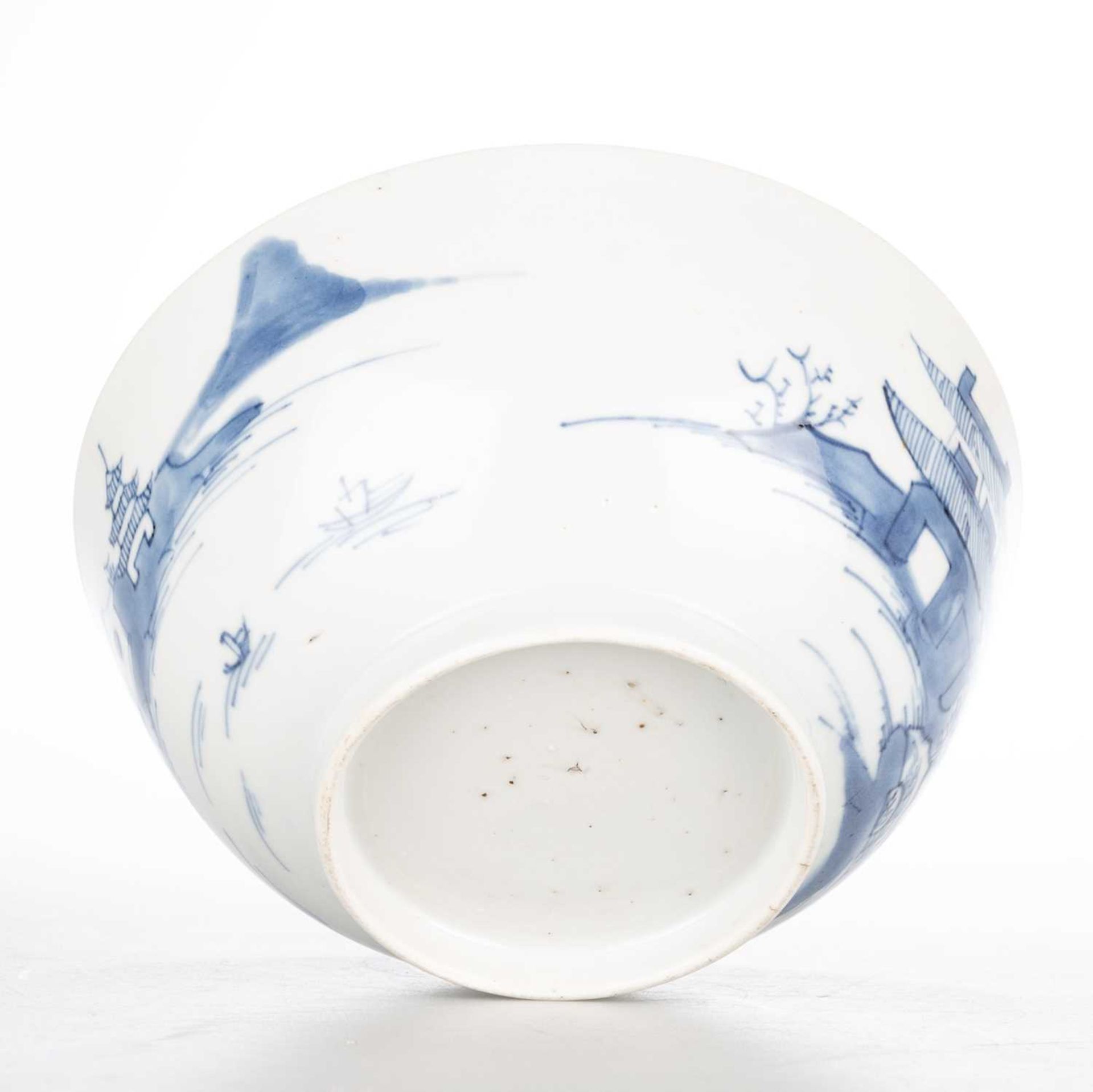 TWO CHINESE BLUE AND WHITE PORCELAIN BOWLS - Image 4 of 4