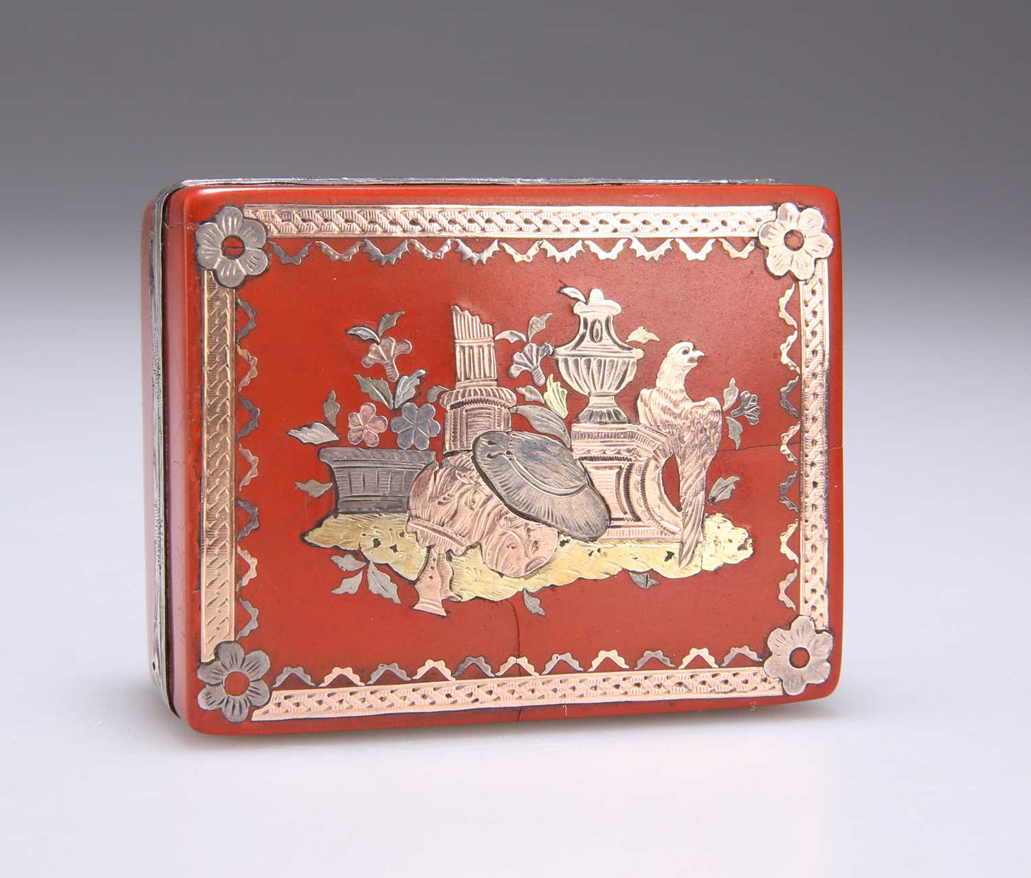 A LOUIS XVI SILVER-MOUNTED TRI-COLOUR GOLD INLAID RED LACQUER BOÎTE-À-MOUCHES, CIRCA 1775-80 - Image 2 of 4