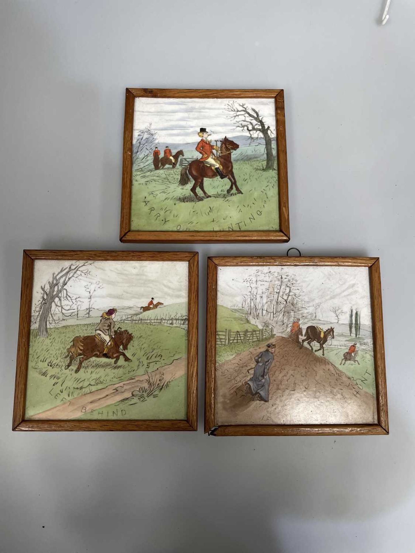 ELEVEN MINTONS POTTERY 'HUNTING' TILES - Image 6 of 7