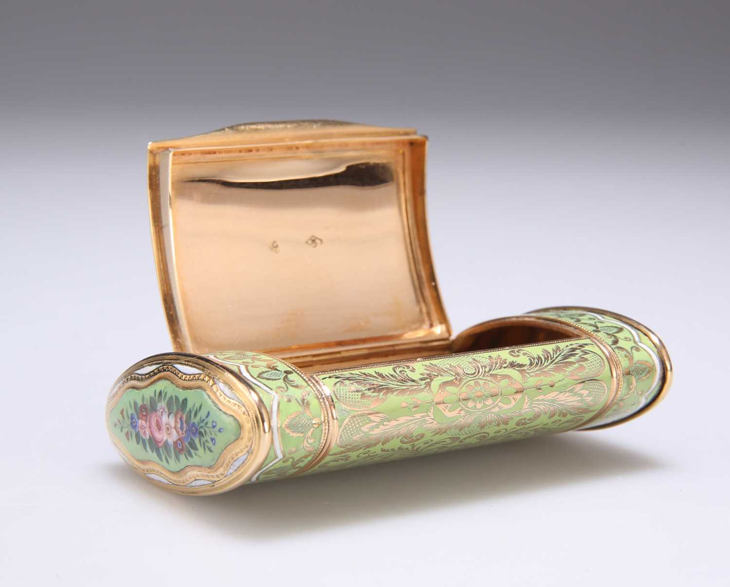A FINE GOLD AND ENAMEL SNUFF BOX FOR THE TURKISH MARKET by Moulinié Bautte & Cie, Geneva, circa 1810 - Image 3 of 4