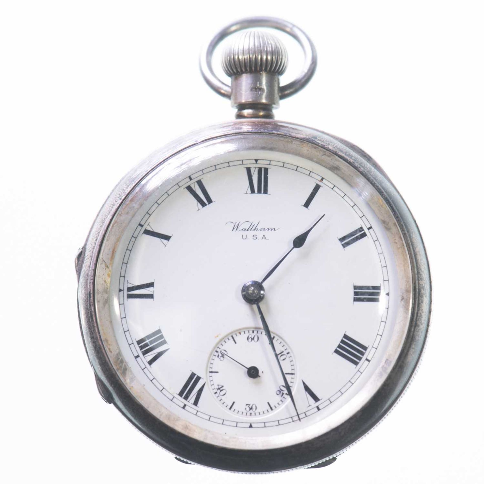 A SILVER WALTHAM OPEN FACED POCKET WATCH