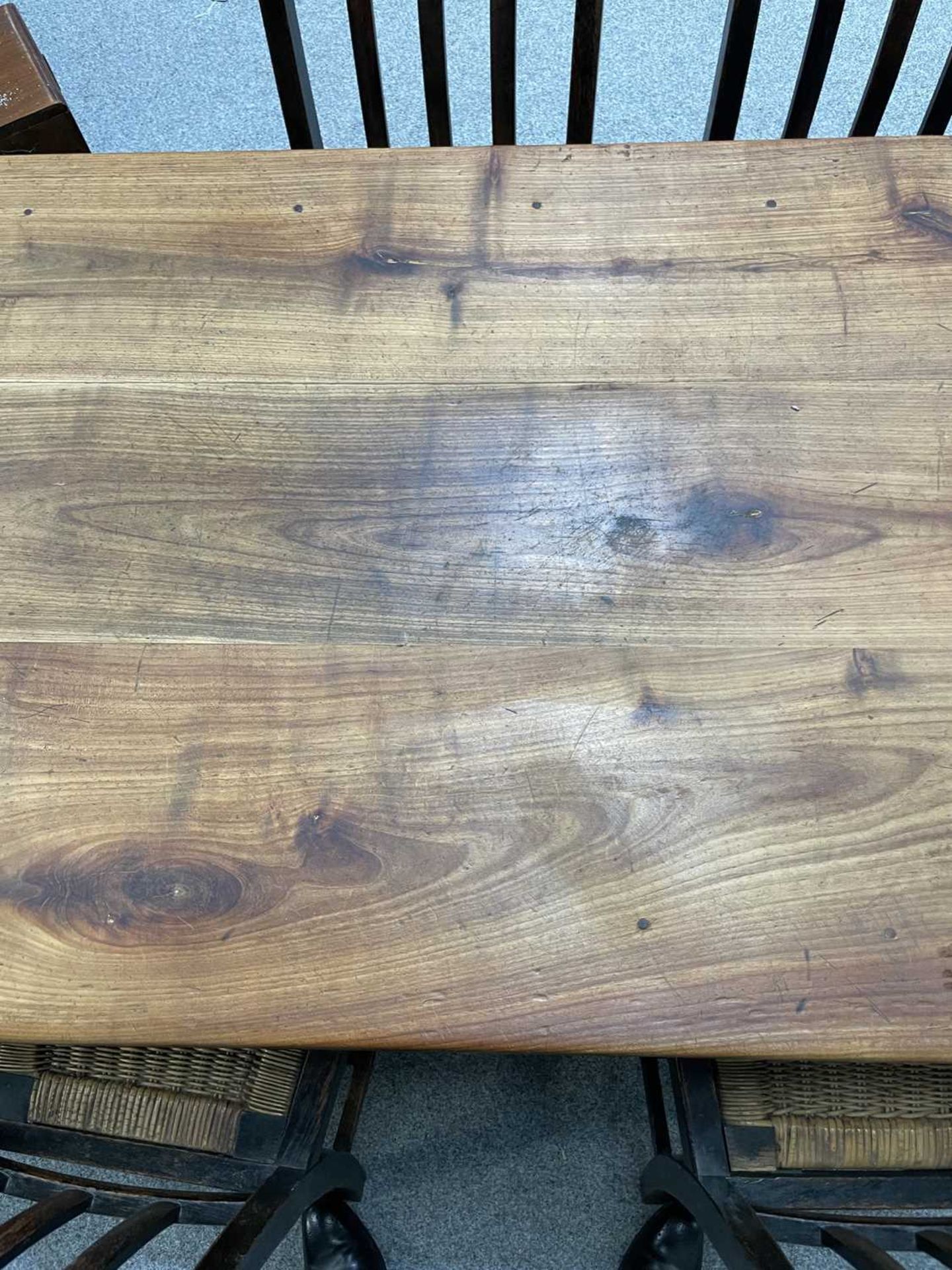 A 19TH CENTURY FRENCH CHERRY WOOD KITCHEN TABLE - Image 7 of 9