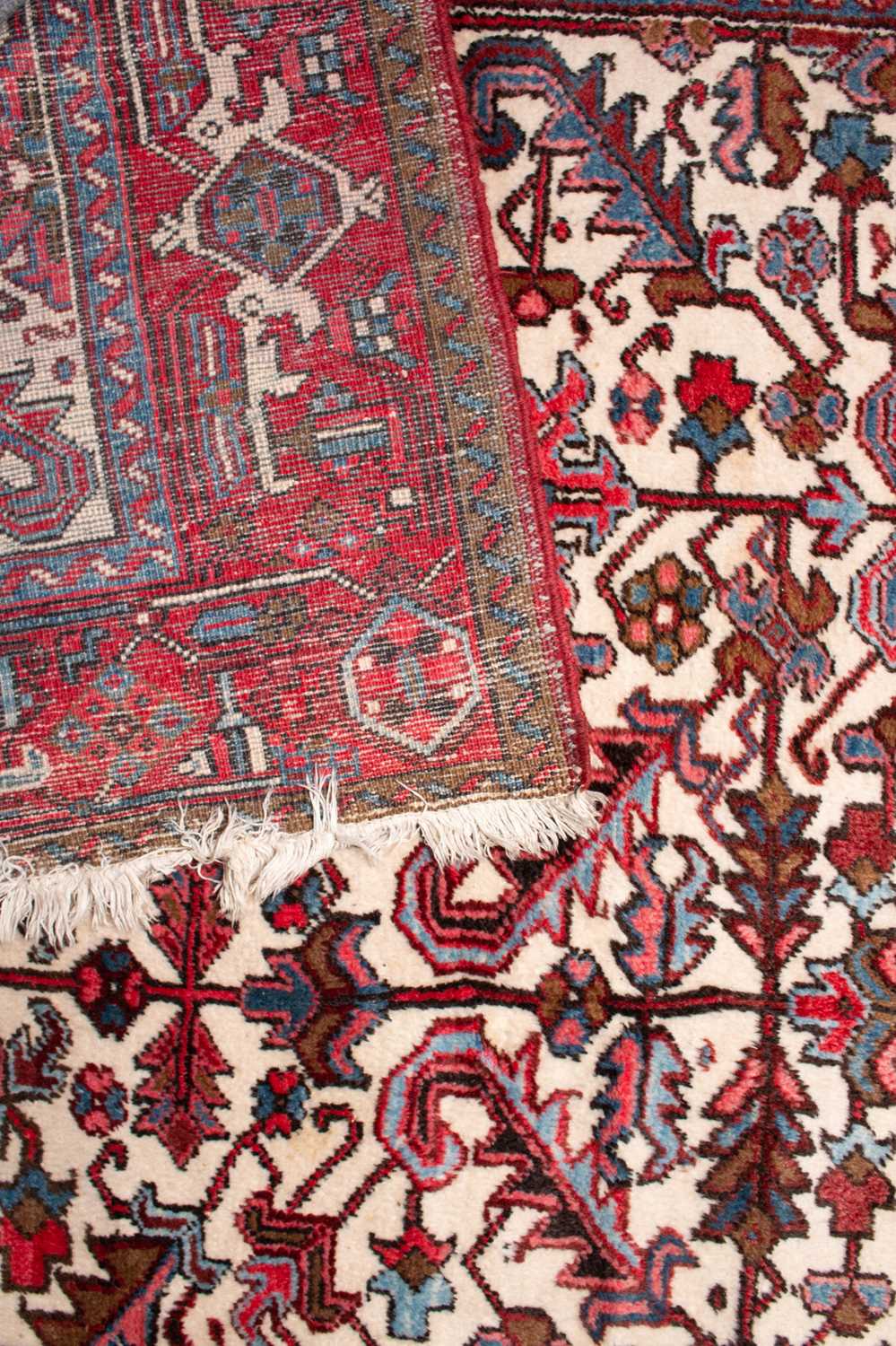 A HERIZ CARPET, CIRCA 1940 - Image 2 of 4