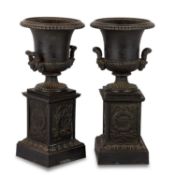 A PAIR OF FRENCH PATINATED BRONZE URNS, FOURTH QUARTER OF 19TH CENTURY