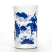 A CHINESE BLUE AND WHITE PORCELAIN BRUSHPOT